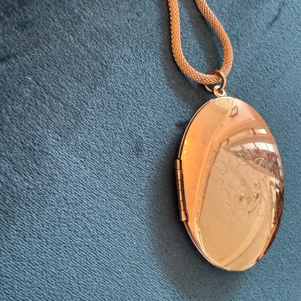 Gold Victorian Large Oval Locket Necklace with Engraving